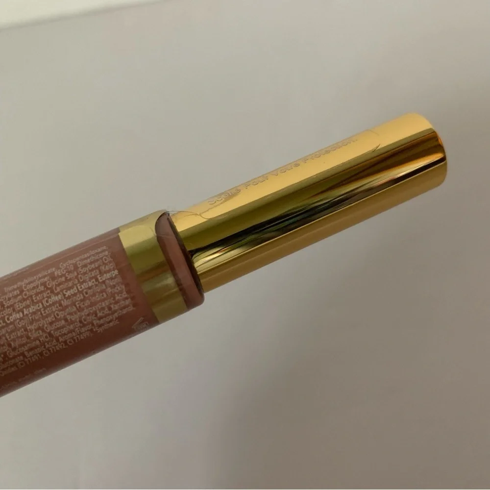 NWT. SeneGence HydraMatte Lipstick - Praline Rose